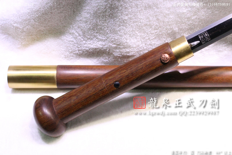 周正武龍泉寶劍專(zhuān)賣(mài)店,周正武龍泉?jiǎng)r(jià)格,正武堂官網(wǎng),龍泉刀劍官網(wǎng),龍泉?jiǎng)χ苷?正武刀劍,龍泉正武刀劍官網(wǎng),龍泉正武刀劍,龍泉?jiǎng)? border=